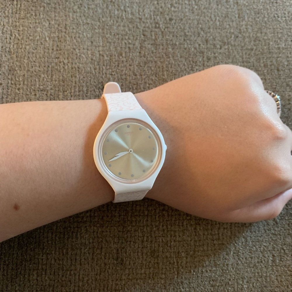 Skin swatch watch